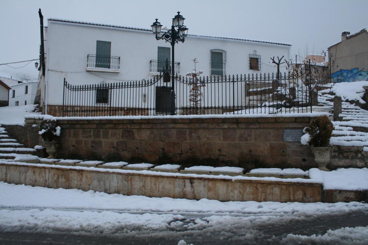 Labella Hostal Restaurante La Calahorra Exterior foto